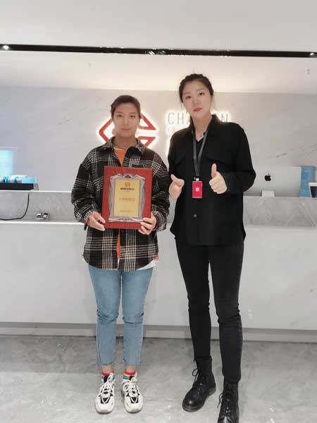 恭喜云南普洱的楊女士簽約帽牌貨冒菜加盟品牌