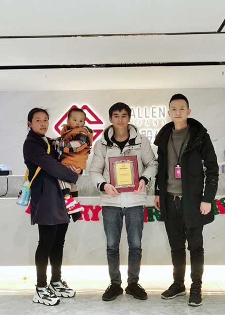 云南玉溪的陳先生夫婦對口味非常認(rèn)可