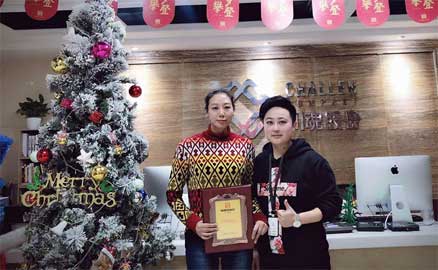 上海的謝女士之前從事的是建筑行業(yè)