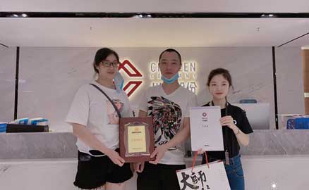 李先生夫婦從來沒有任何餐飲經(jīng)驗(yàn)