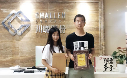 陜西安康的陳先生與帽牌貨冒菜加盟簽約