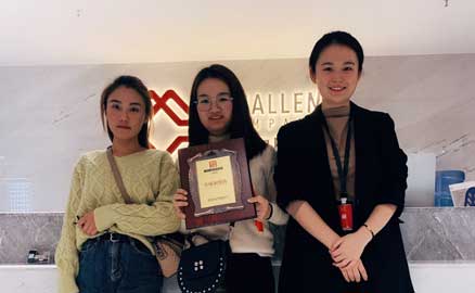 廣西的兩姐妹了解到冒菜項(xiàng)目很感興趣