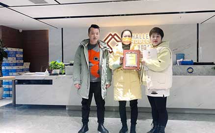 重慶的周女士一直在關注帽牌貨品牌