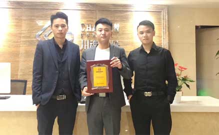 湯先生偶然了解到帽牌貨冒菜加盟項(xiàng)目