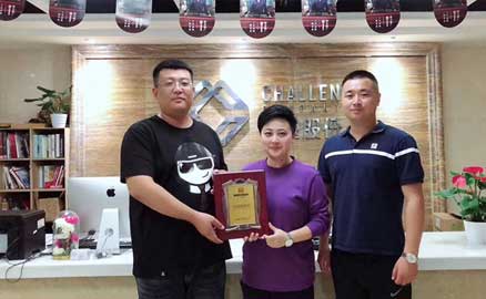 辛先生曾在青島帽牌貨冒菜加盟店吃過