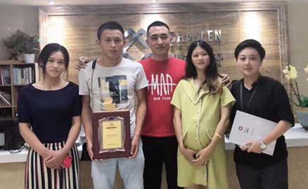 湖南的張先生與帽牌貨冒菜加盟品牌