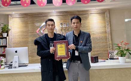 何先生加盟帽牌貨冒菜只用了三天