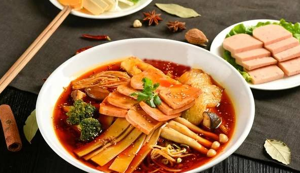 帽牌貨冒菜加盟好嗎，盈利好嗎