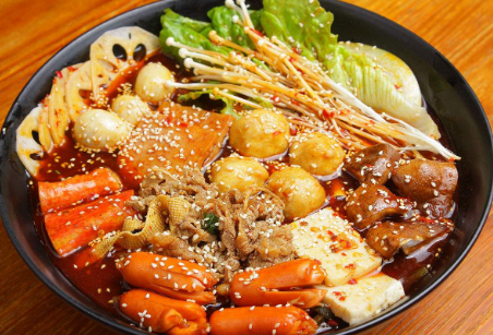 如何加盟帽牌貨冒菜？