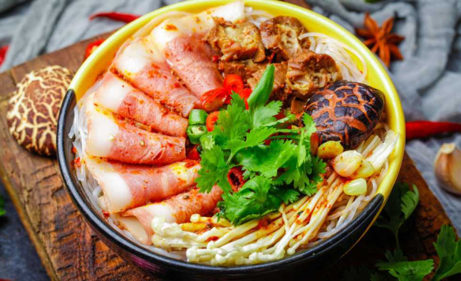 成都冒菜加盟費(fèi)多少？想做餐飲的看過(guò)來(lái)