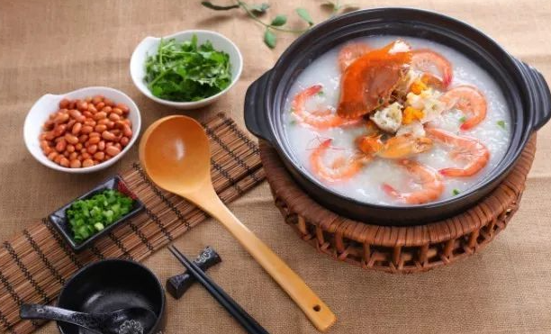 冒菜店與粥店，誰(shuí)擁有更高的利潤(rùn)？