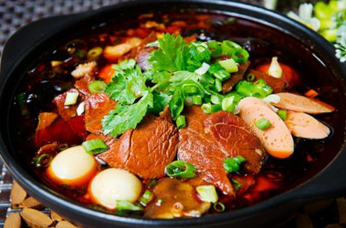 選對地點(diǎn)，冒菜店生意興隆！