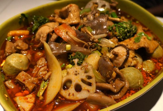 冒菜店加盟還是自己開(kāi)比較好呢？