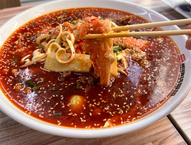 如何才能經(jīng)營(yíng)一家冒菜店呢