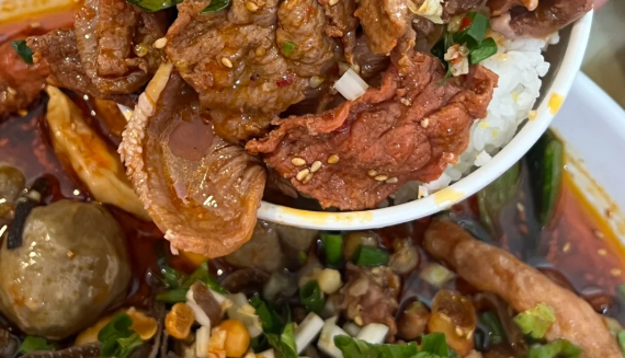 地鐵口冒菜店人流量測算方法：如何精準(zhǔn)評估開店位置