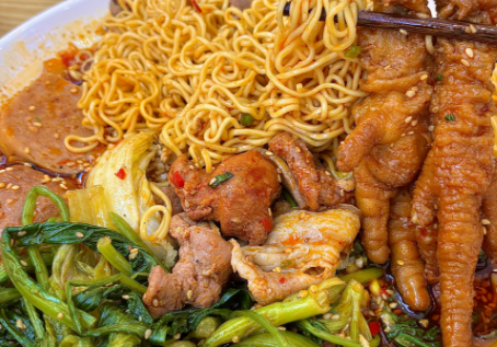 小縣城做冒菜店一個(gè)月能賺多少