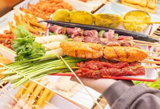 小白開冒菜店怎么起步？跟著帽牌貨走就對了