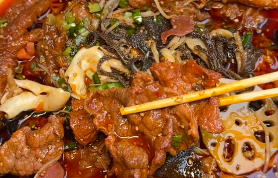 冒菜擺攤零基礎(chǔ)咋搞？帽牌貨冒菜教你輕松出攤