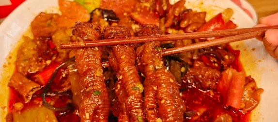 開冒菜店到底賺不賺錢？帽牌貨冒菜來告訴你